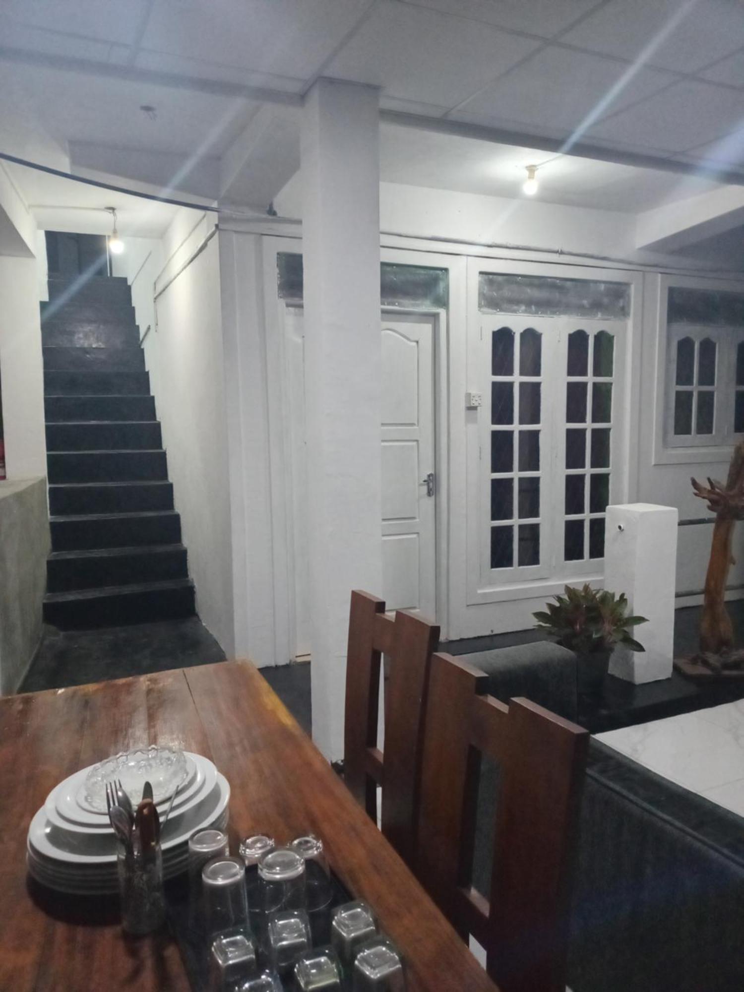 Sadhara River View Lodge Kandy Kültér fotó